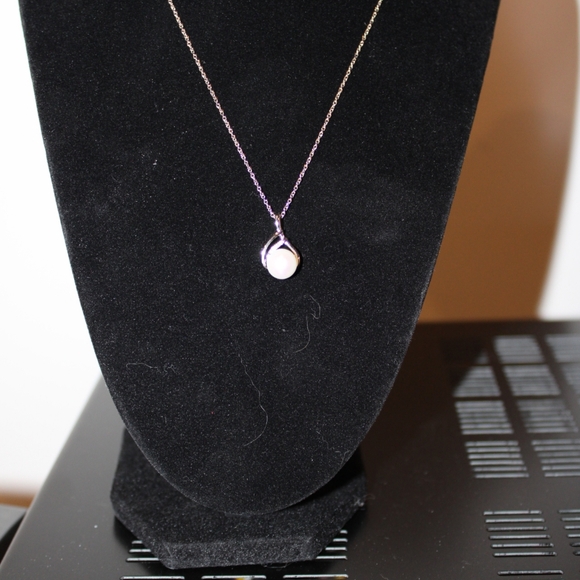 New, beautiful silver necklace with a pearl - Picture 4 of 4